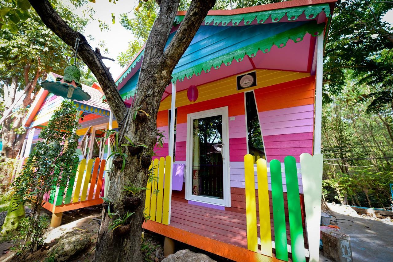 Energy Resort Nakhon Sawan Exterior photo