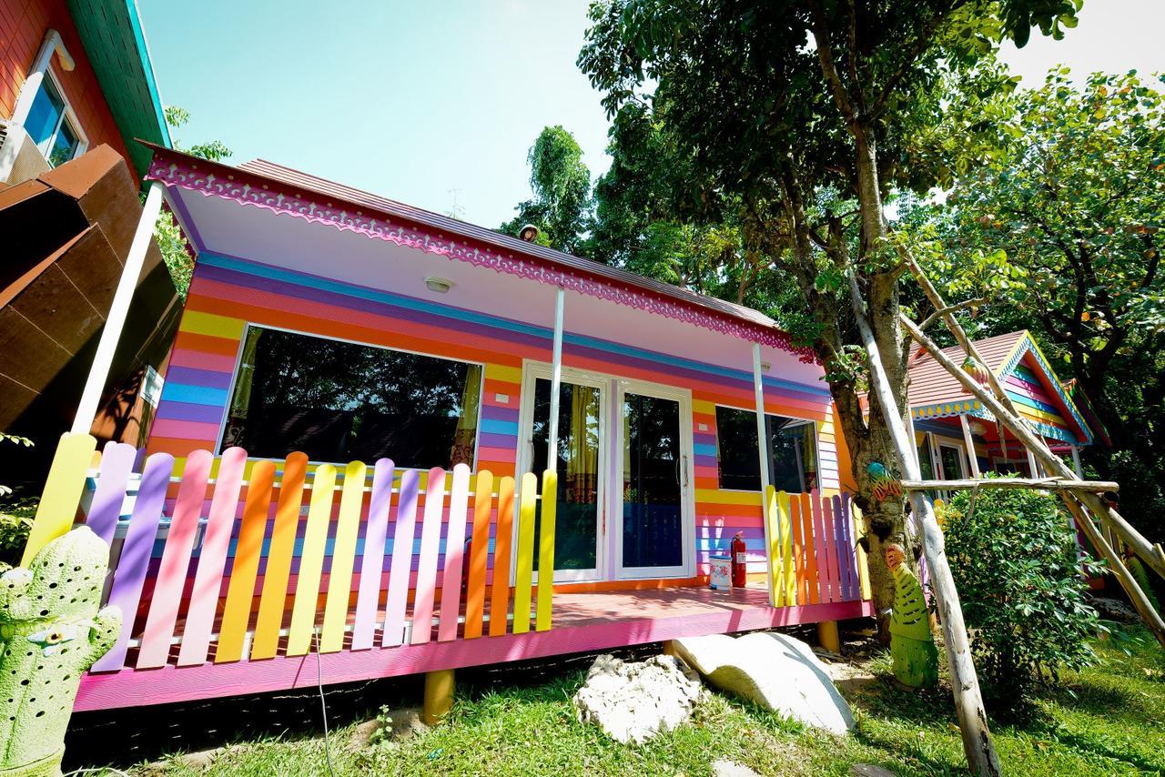 Energy Resort Nakhon Sawan Exterior photo